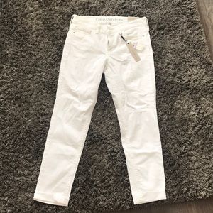 White denim jeans